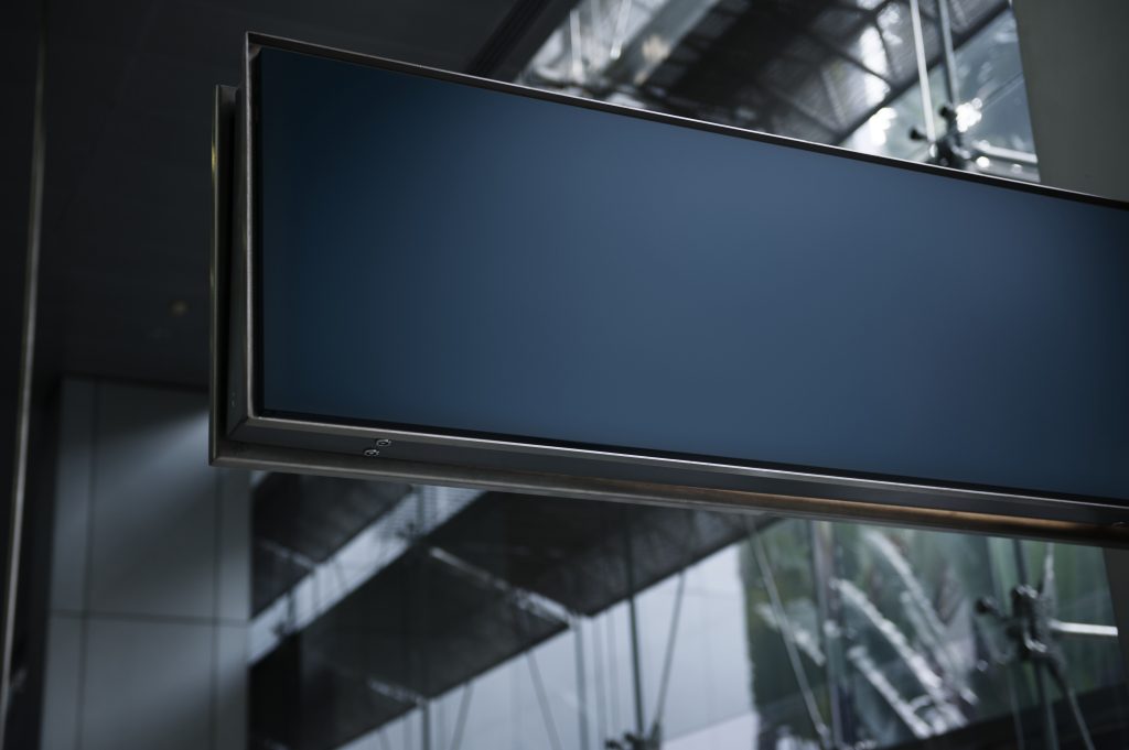 empty board at an airport